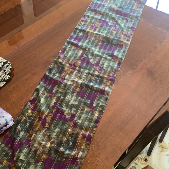 Lovely designer floral pattern multicolored scarf - Picture 6 of 10